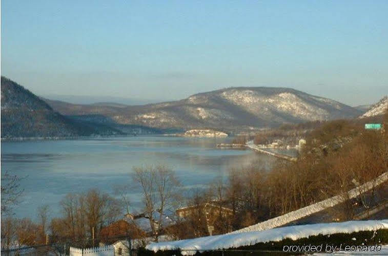 Inn On The Hudson Peekskill Exterior photo
